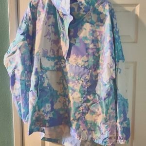 Light wind breaker/rain jacket